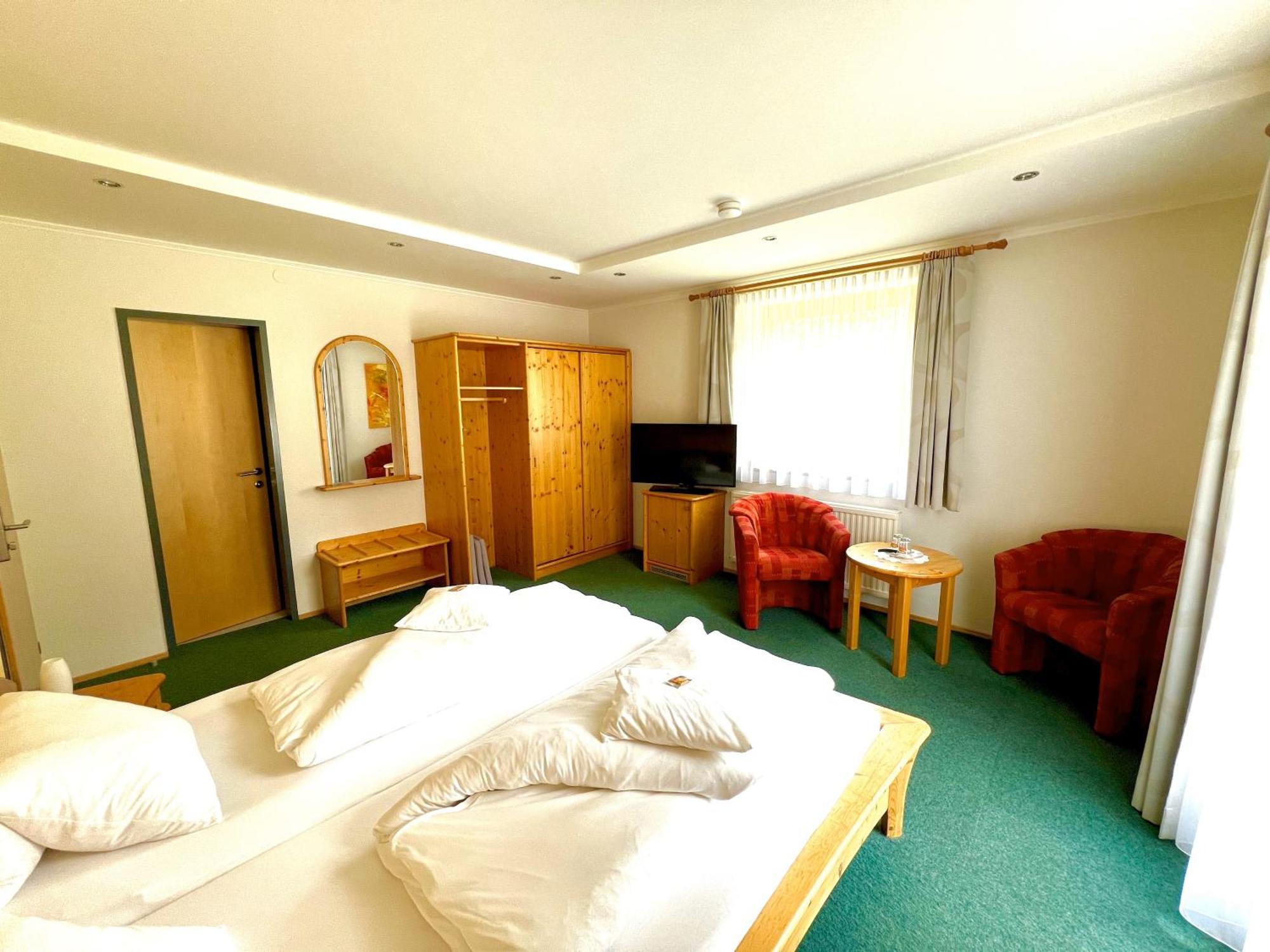 Hotel Garni Burger Sankt Jakob in Defereggen Ngoại thất bức ảnh